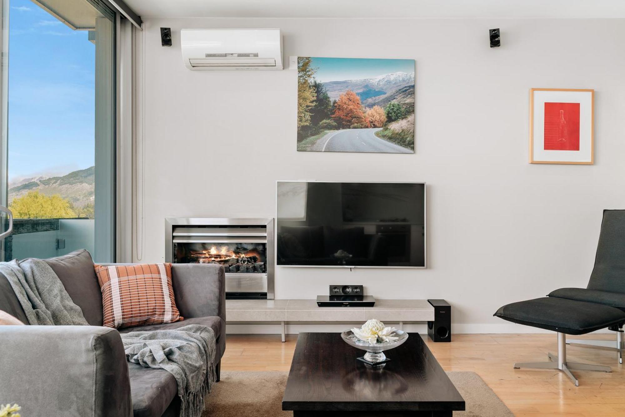 Modern Executive Living In Pounamu Queenstown Exterior foto